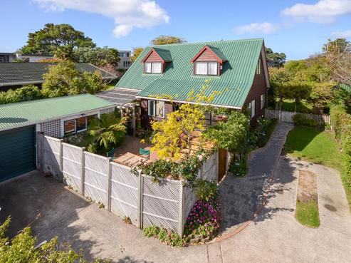 2/29 Waiake Street, Torbay