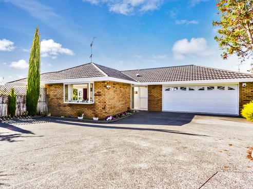 8 Heversham Place, Glendene