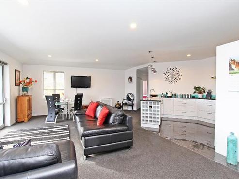 88 Washbourn Drive, Richmond