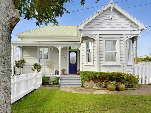 80 Lake Road, Narrow Neck
