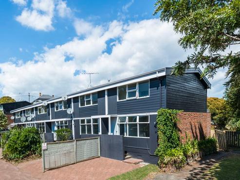 2/7 Don Croot Street, Morningside