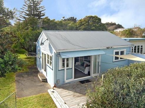 21 Te Moana Road, Waikanae Beach
