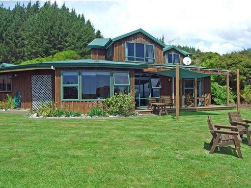 1194 Abel Tasman Drive, Tata Beach