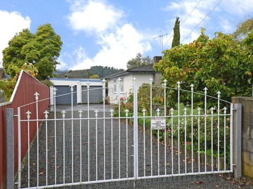 11 Waimarama Grove, Birchville