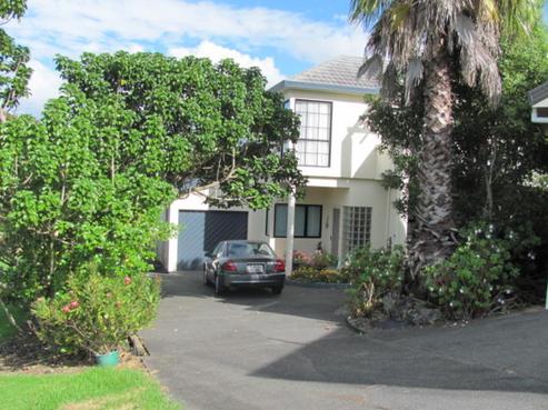 34B Channing Crescent, Botany Downs
