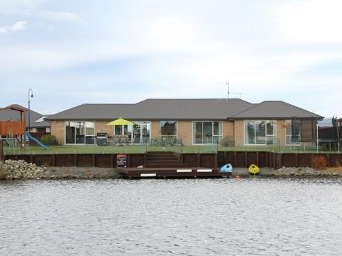 30 Torbay Avenue, Huntingdon/Lake Hood