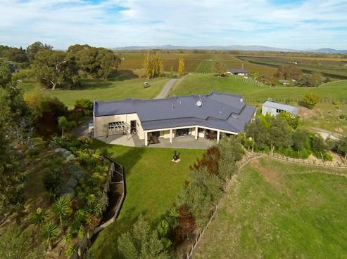 1388 Korokipo Road, Taradale