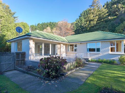 319 Port Hills Road, Hillsborough