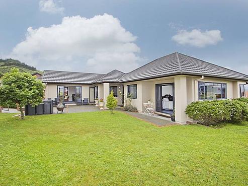 2 Fernridge Way, Tirohanga
