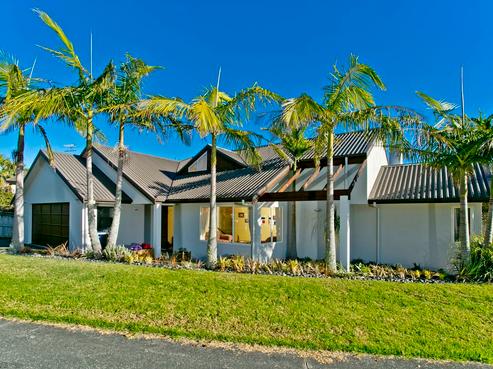 9 Margaret Henry Crescent, Oteha