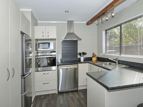 176 Holborn Drive, Stokes Valley