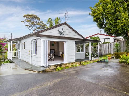 45 Meadowvale Rise, Titirangi