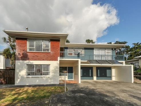 8 Acacia Road, Torbay