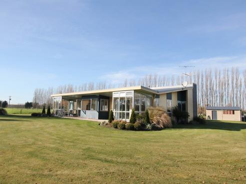 56 Rawles Crossing Road, Winchmore
