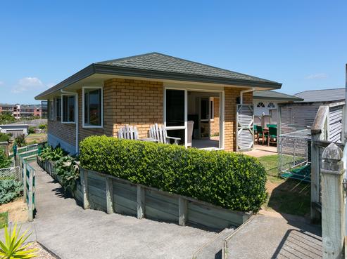 1 Daniels Way, Whalers Gate