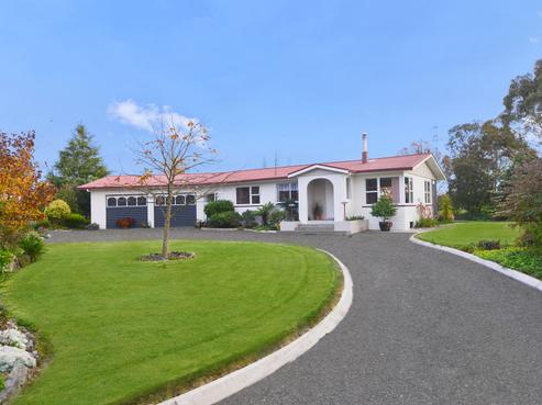 199 Moutere Highway, Redwood Valley