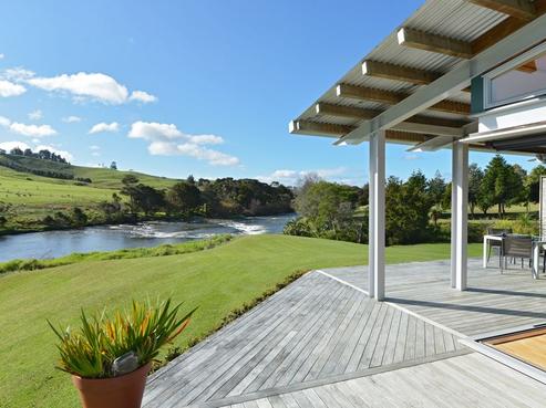 610 Puketona Road, Haruru
