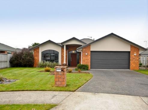 39 Ravenscourt Place, Huntington