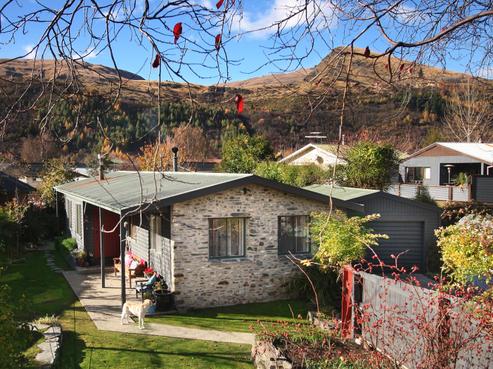 12 Douglas Avenue, Arrowtown