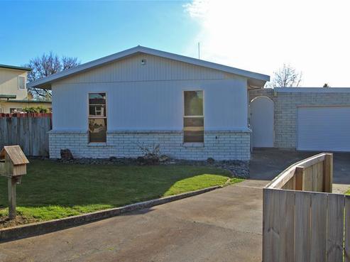 44 Robinson Crescent, Tamatea