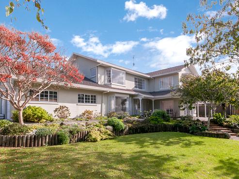 19 Leicester Parade, Somerville