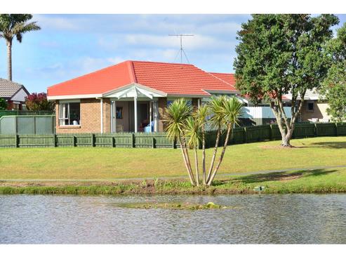 4/23 Lakeside Drive, Orewa