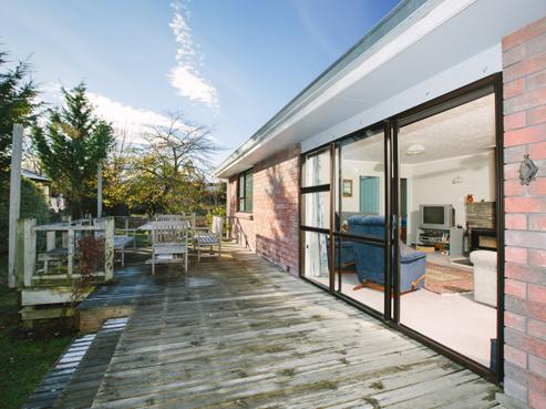 27 Hopkins Street, Luggate