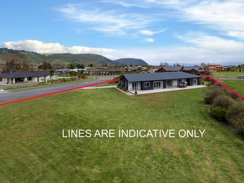 2 Montgomery Crescent, Kinloch