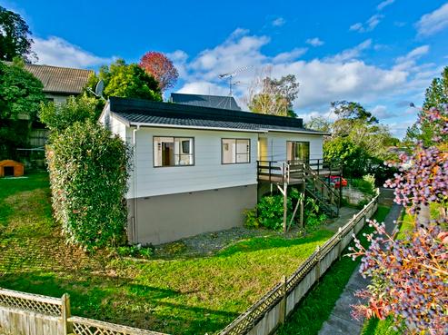 21 Jenanne Place, Totara Vale