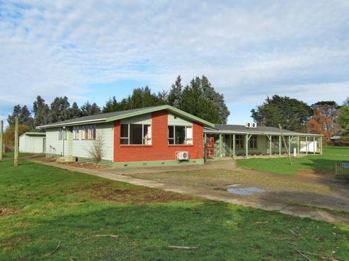 327 West Plains Road, West Plains