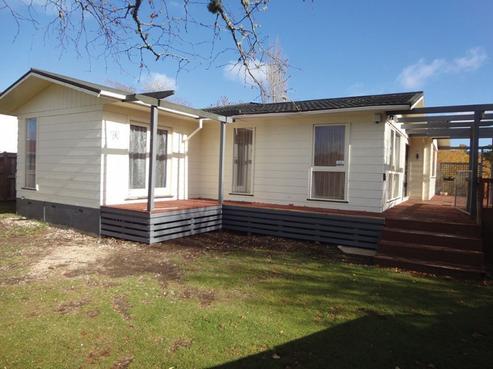 24 Castor Place, Sunnybrook