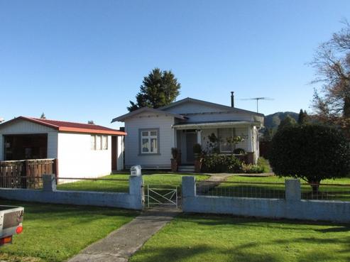 18 Crampton Road, Reefton