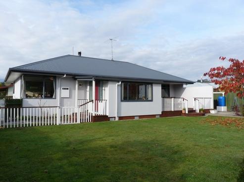 44 Lord Auckland Road, Wakefield