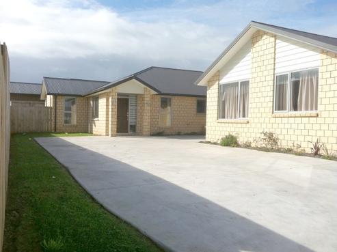 79 New Borman Road, Huntington