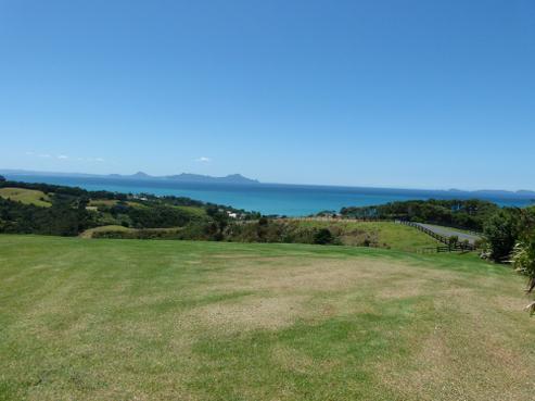 48 The Crescent, Langs Beach