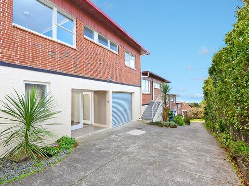 4/5 Braemar Road, Castor Bay