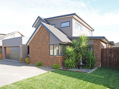 3 Braedan Lane, Huntington