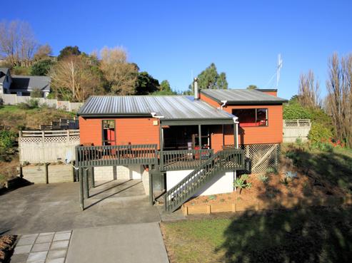 16 Montgomery Road, Otamatea