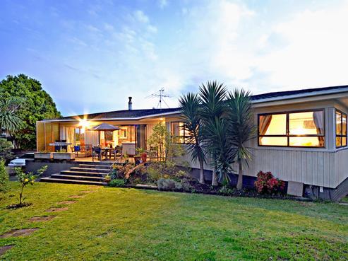 90 Angelo Avenue, Howick