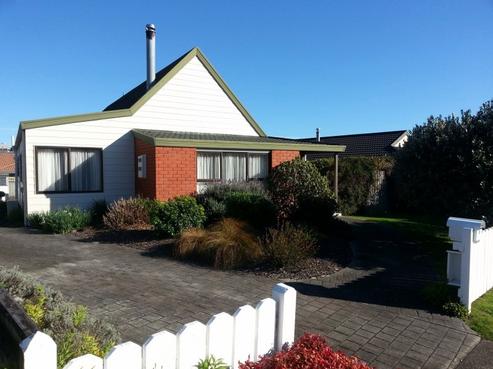 31 Farnham Drive, Richmond