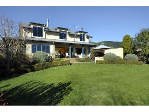 3B Ridings Grove, Richmond