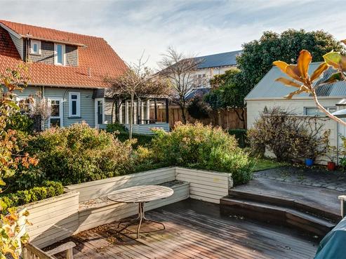 33 Normans Road, Strowan