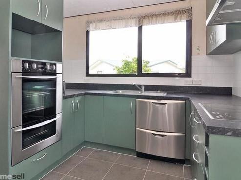 12B Sandspit Road, Waiuku