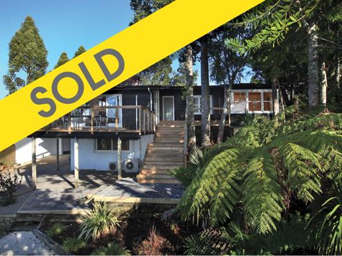 71 Tanekaha Road, Titirangi
