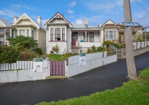 379 South Road, Caversham