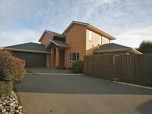 2 Highwood Lane, Burnside