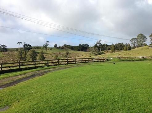 327 Pine Valley Road, Dairy Flat