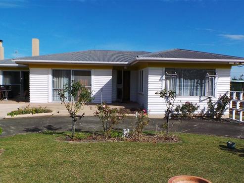15 Station Road, Puriri