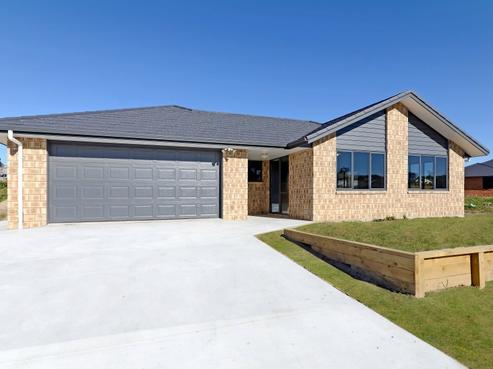 12 Max Landing, Grandview Heights