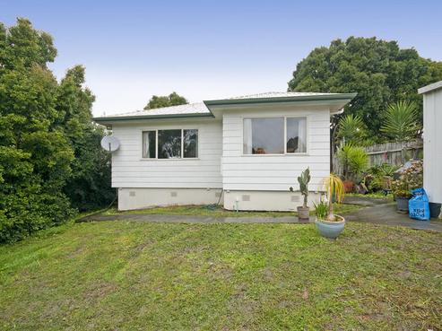 122A Triangle Road, Massey